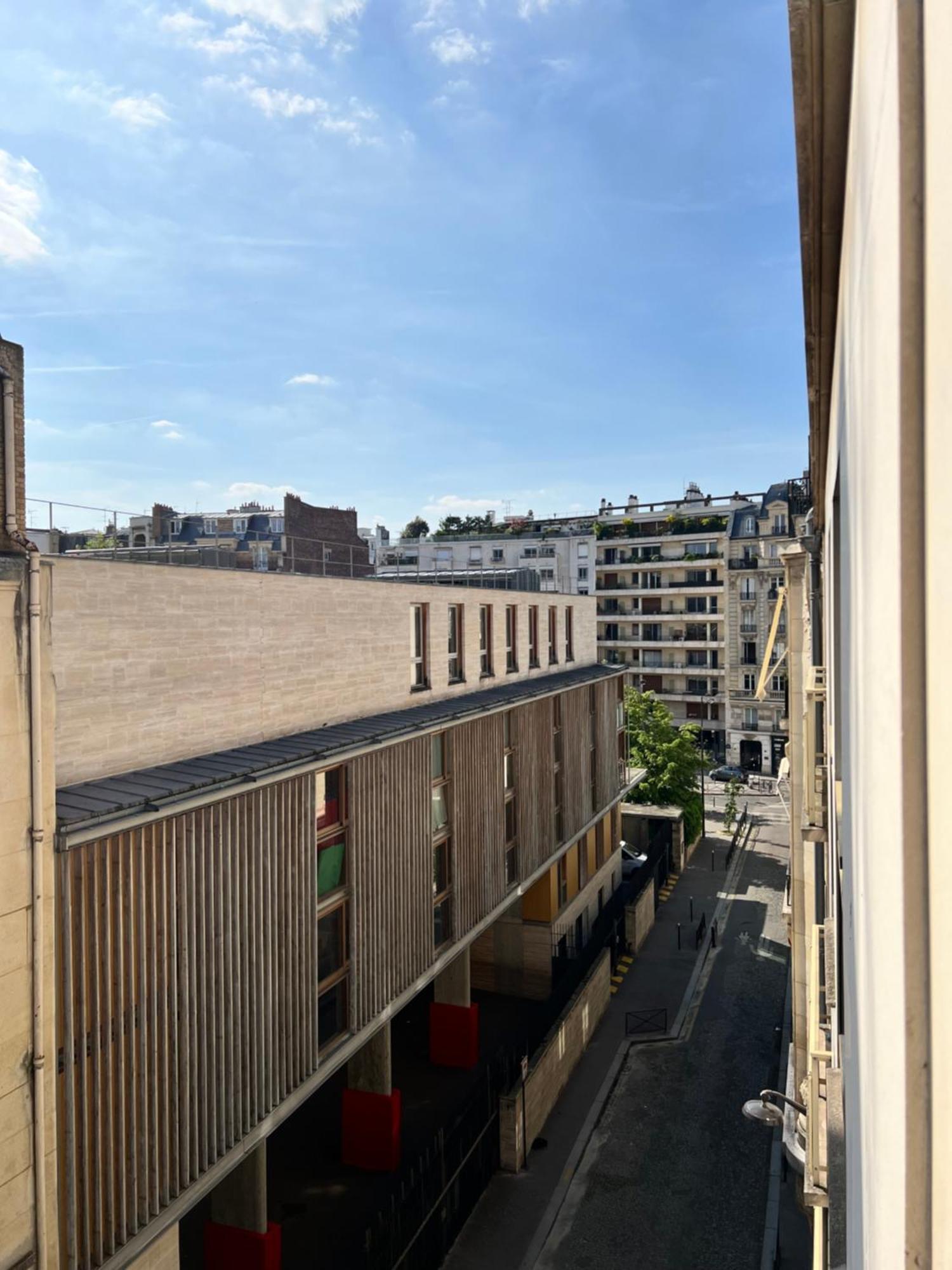 Your Parisian Hideaway - Entire Apartment Exterior photo